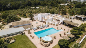 Hotel Elegant Restored Luxury 600 year old Farmhouse Las Chumberas 6 Bedrooms Stunning Views Santa Gertrudis